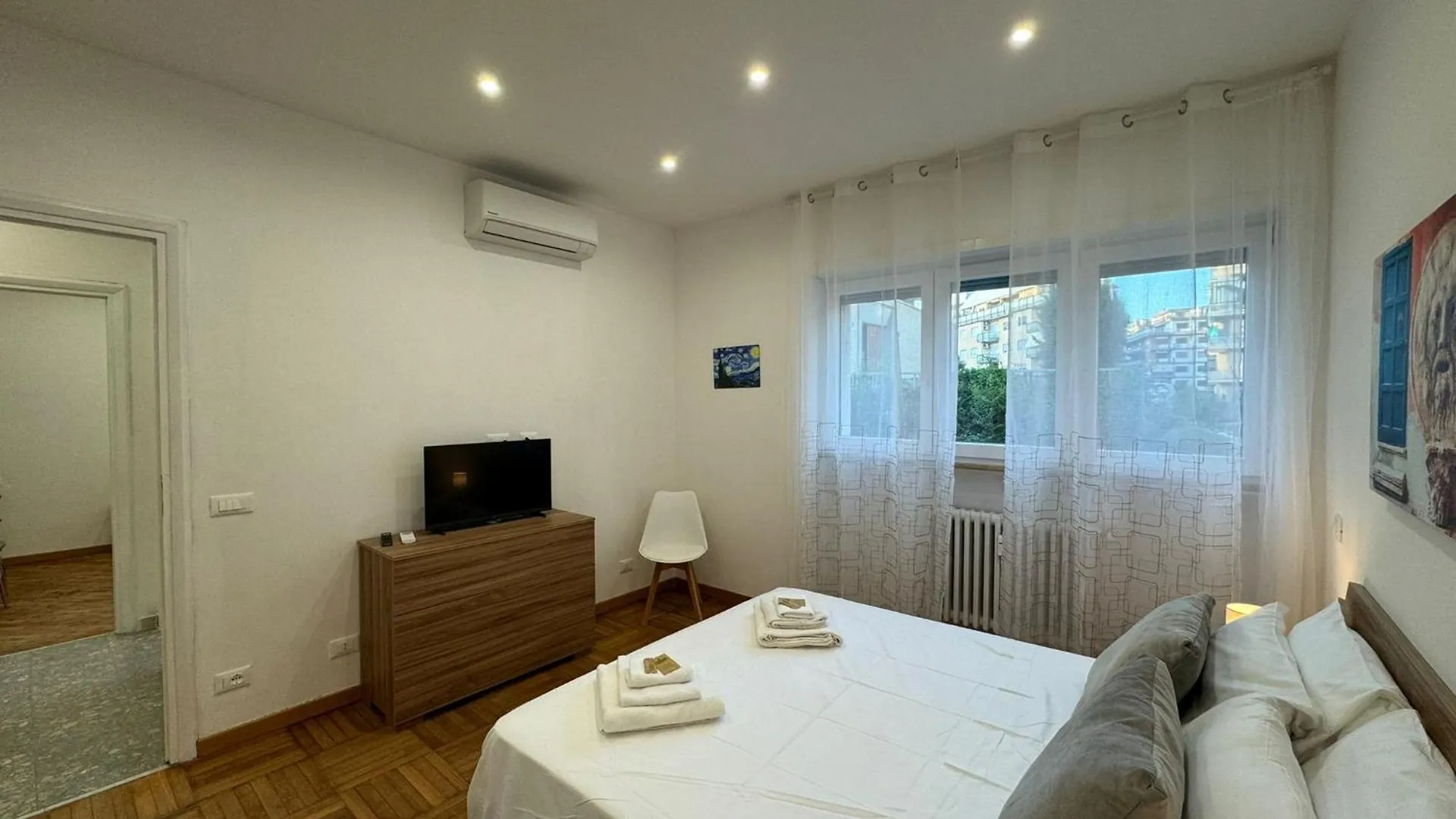 Chic&Spacious Nest In Roma Apartment Rome